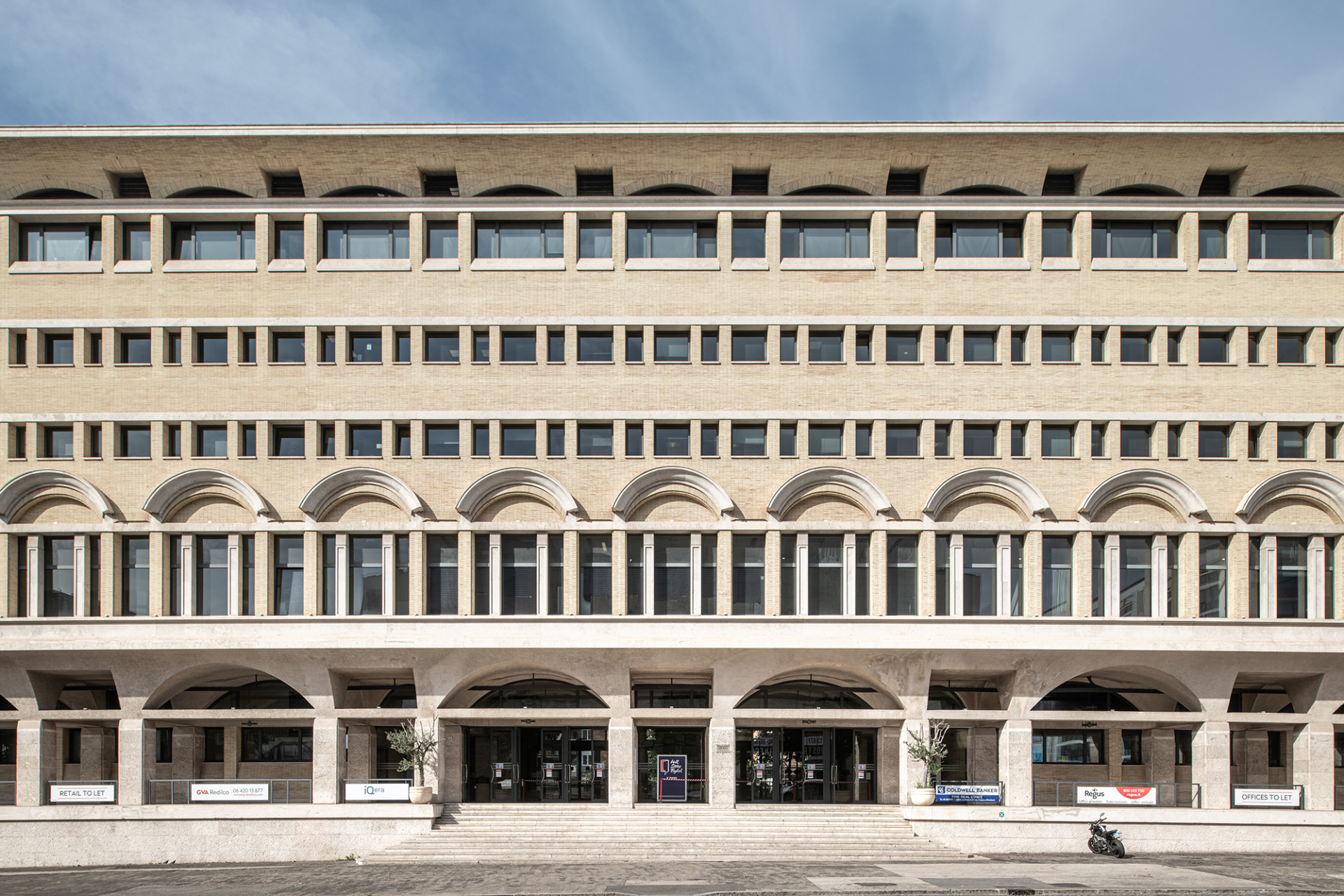 Offices_To_Let_PalazzoSturzo_Rome_1