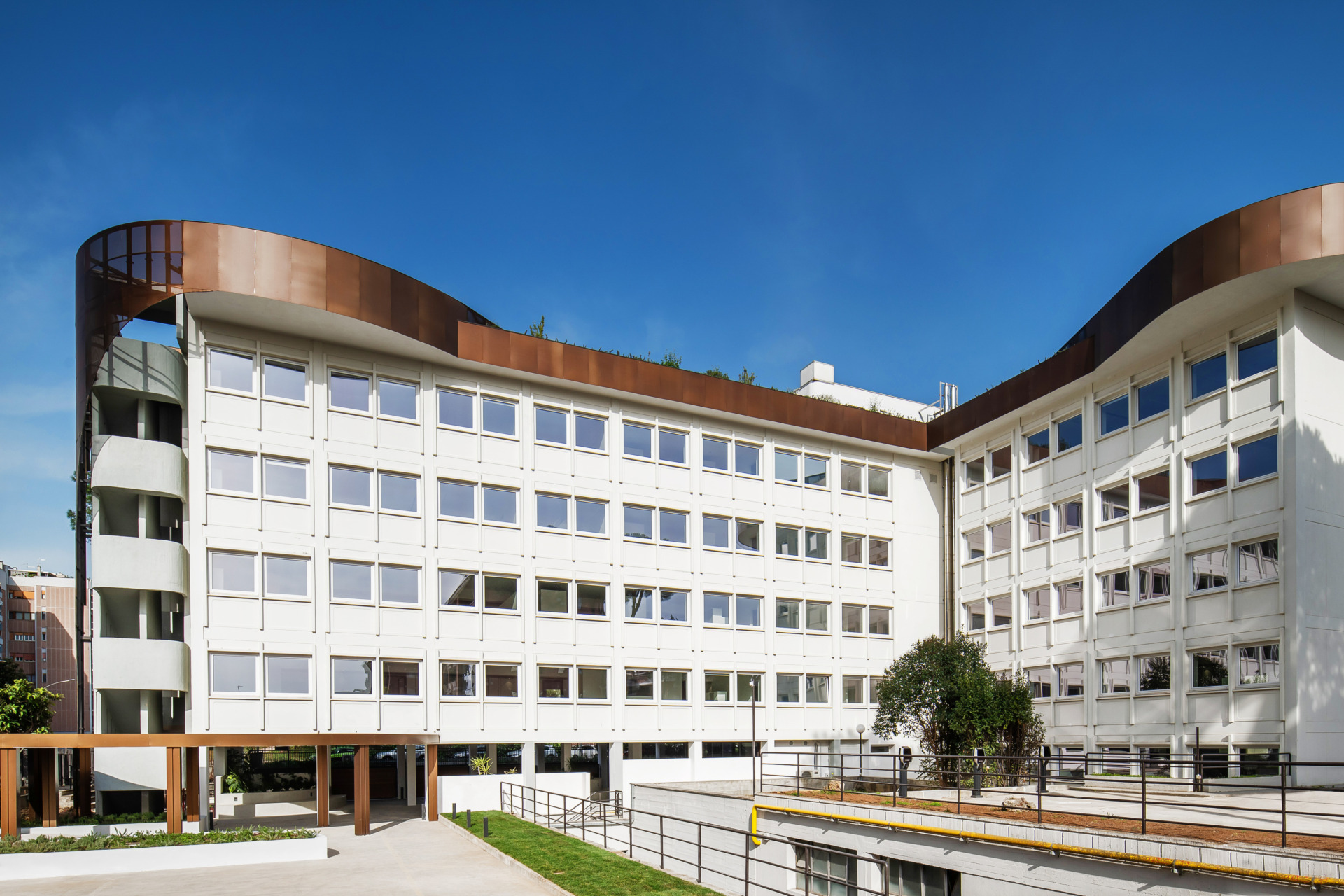 Dils is advisor to Savills Investment Management SGR S.p.A. in the sale of a 14,000 sqm office asset in Rome