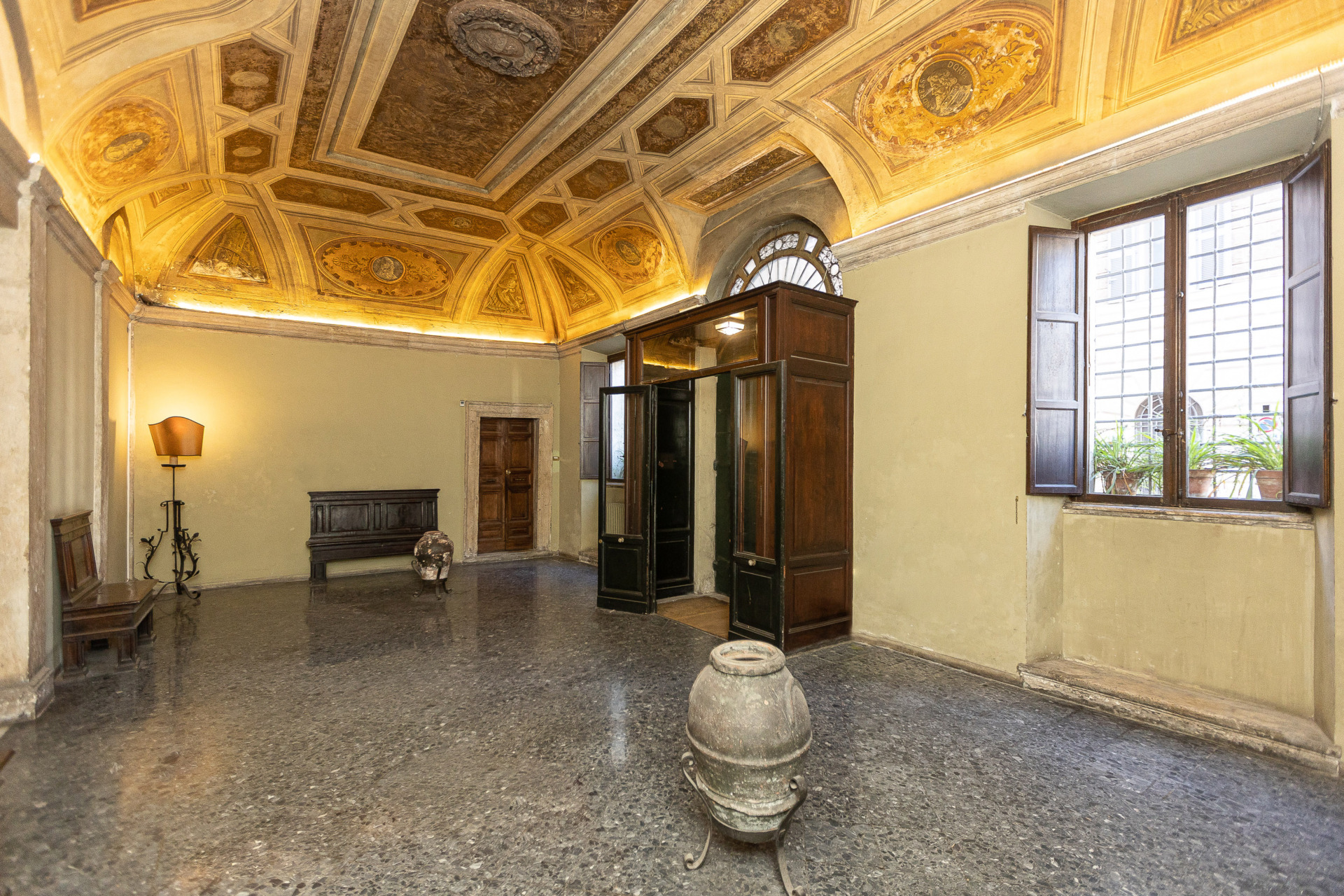 attico_vendita_viadimonserrato61_roma_particomuni