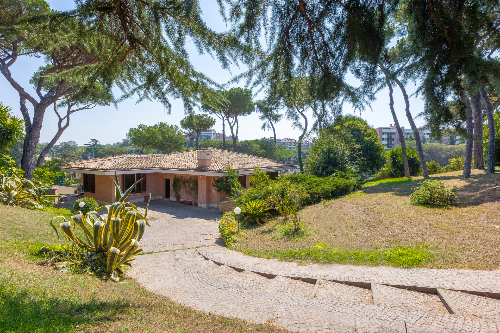 Villa_indipendente_vendita_viamarocco19_roma_villa