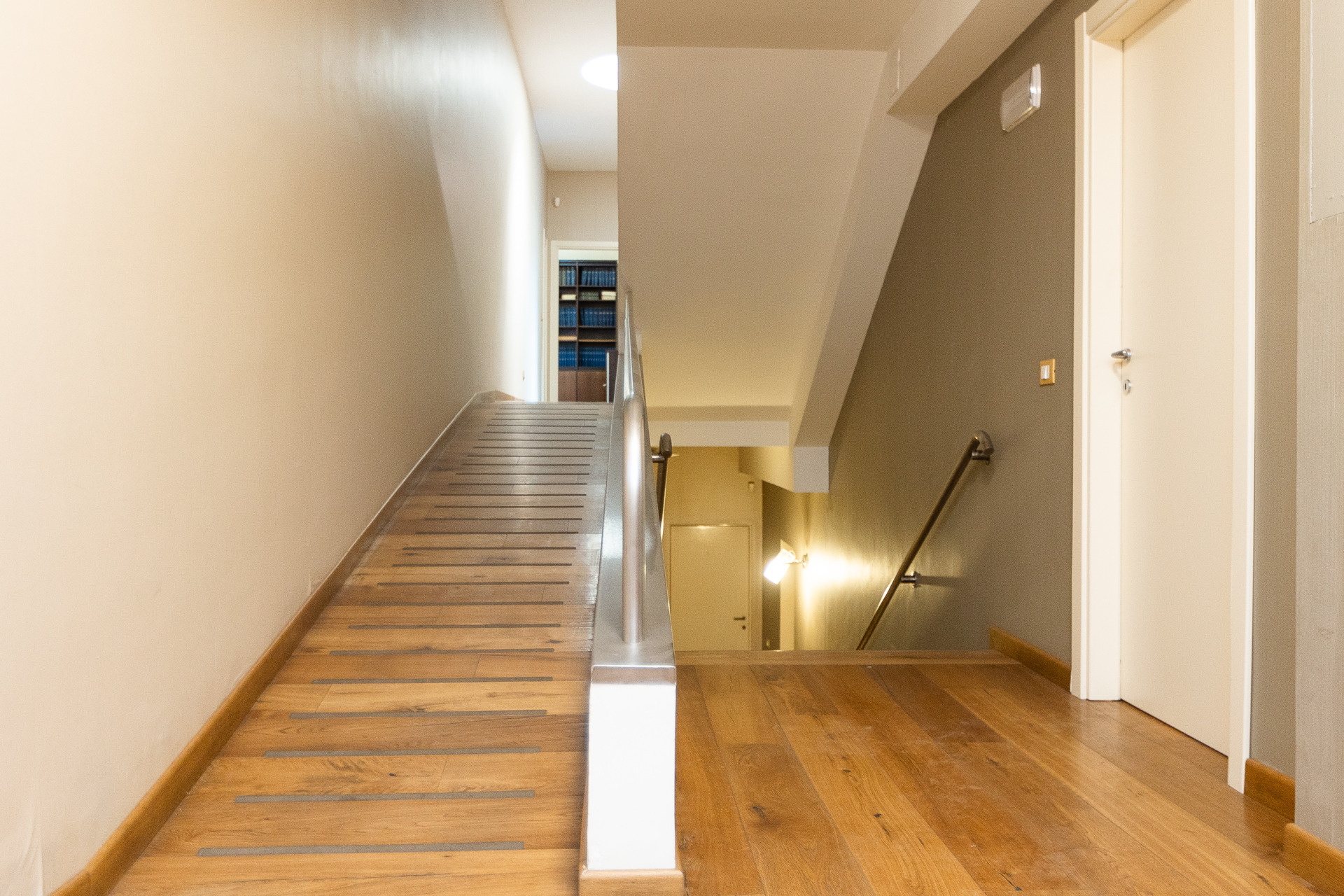 Villa_indipendente_vendita_viamarocco19_roma_ambiente